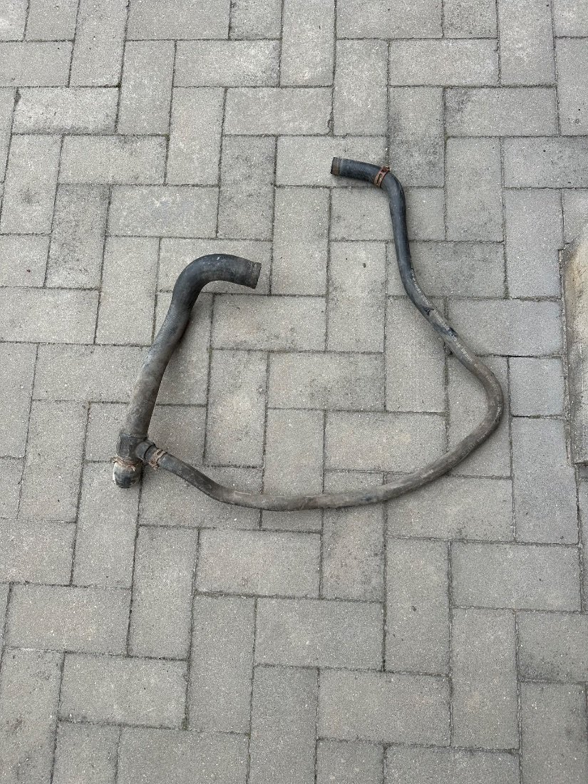 Патрубок радиатора