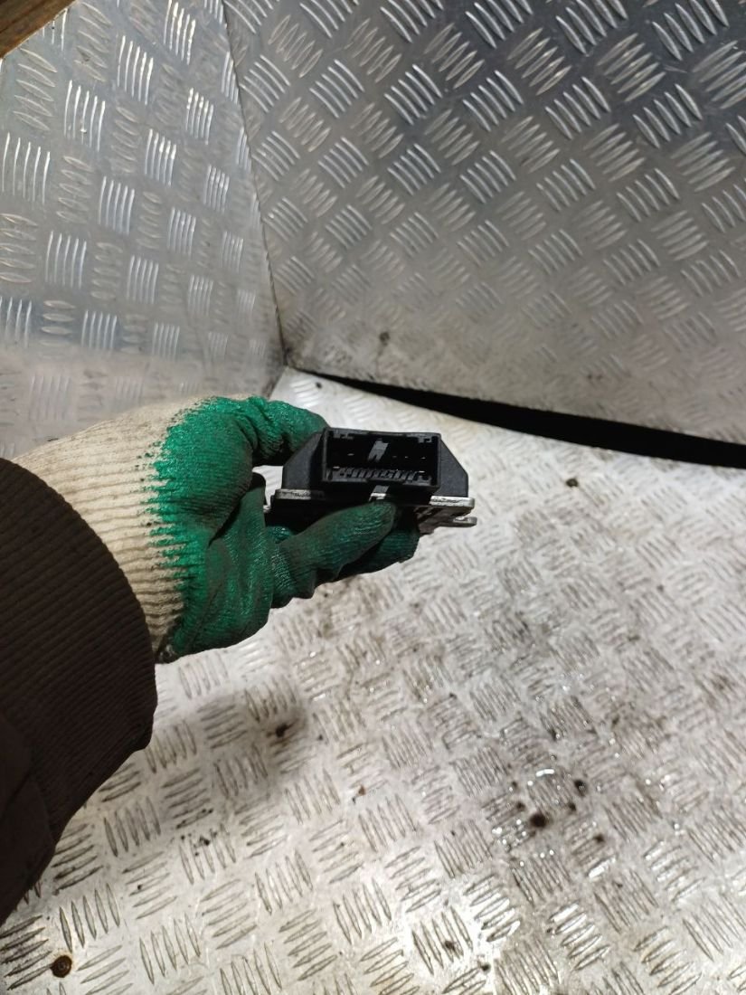 6788716 - Блок управления рулевой колонки BMW 7 E65/E66 2006г. - Фото 3