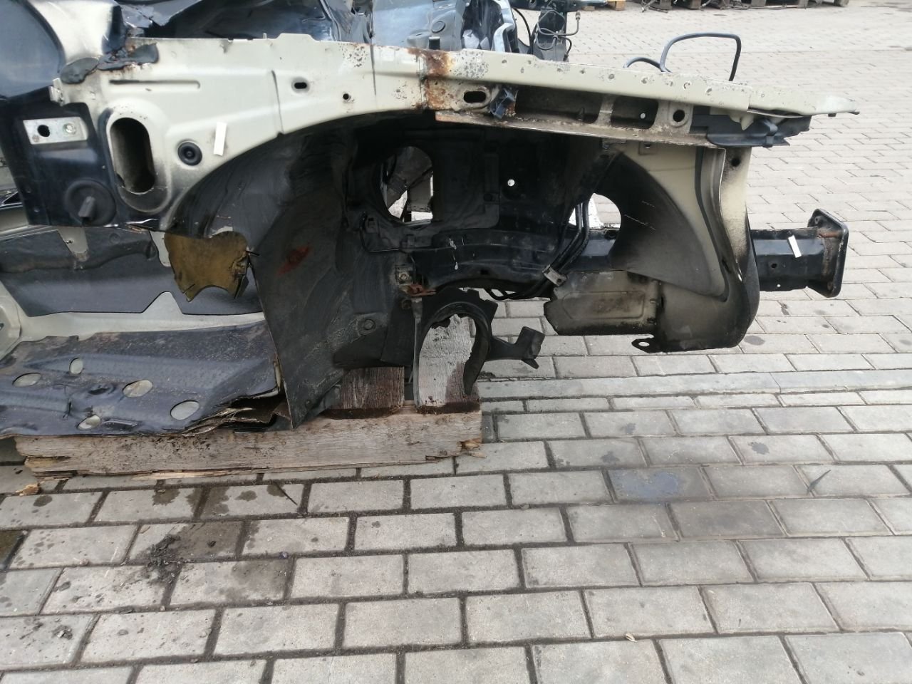 Лонжерон правый