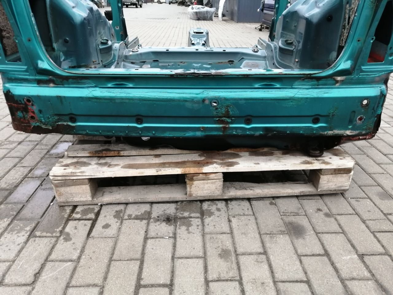 Ниша запасного колеса