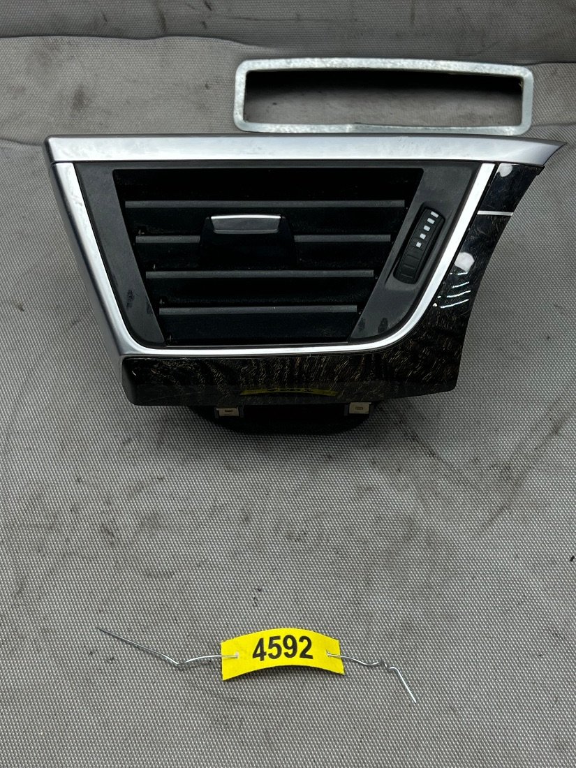BMW 3 F30/F31/GT F34 - Дефлектор обдува салона