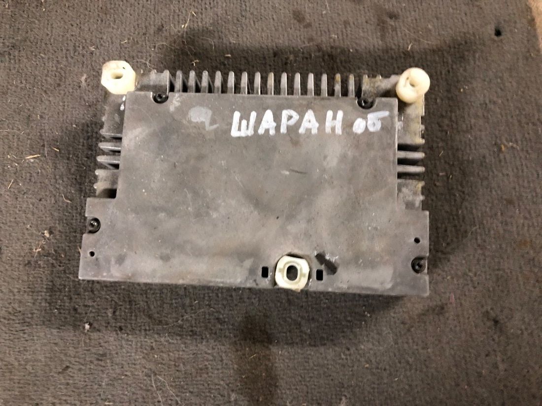 Усилитель акустический
