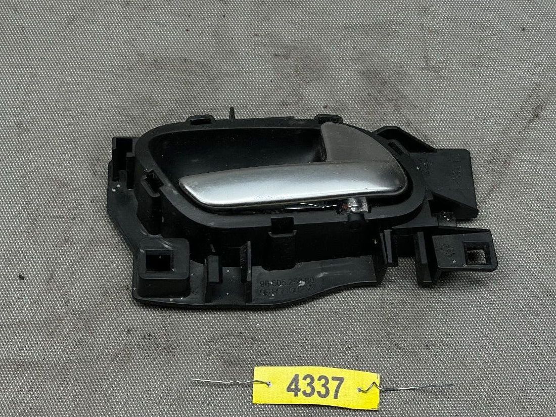 Citroen C4 2 - Ручка внутренняя передняя правая