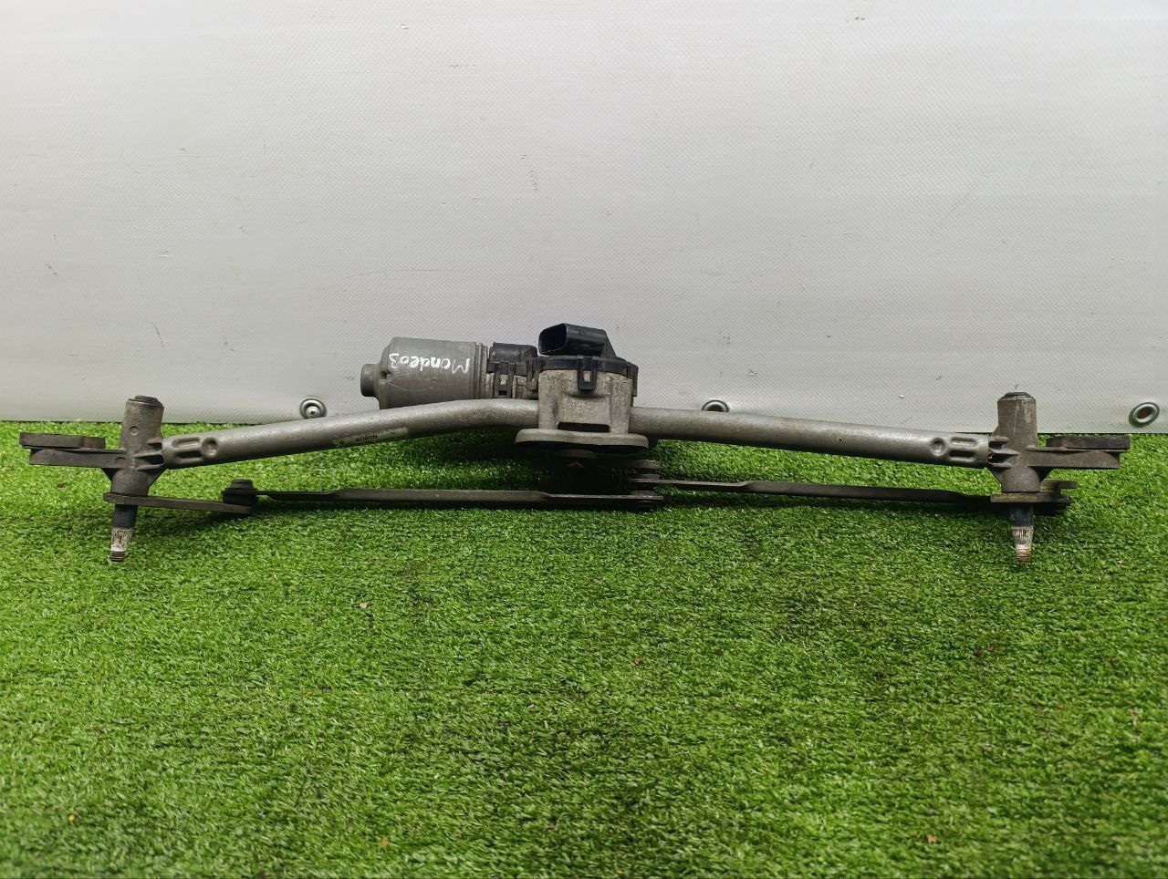 Механизм стеклоочистителя (трапеция дворников)
